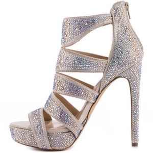 NEW Steve Madden Spycee